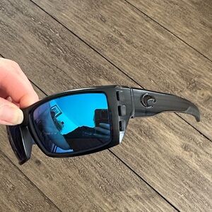Costa Sunglasses with Blue Mirrored Lenses and Black Frames